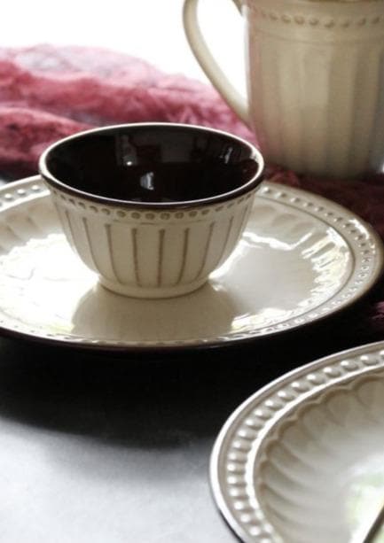 Claudia Dinnerware & Serveware