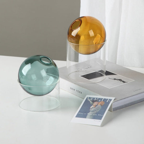 Sphere Balance Glass Vase