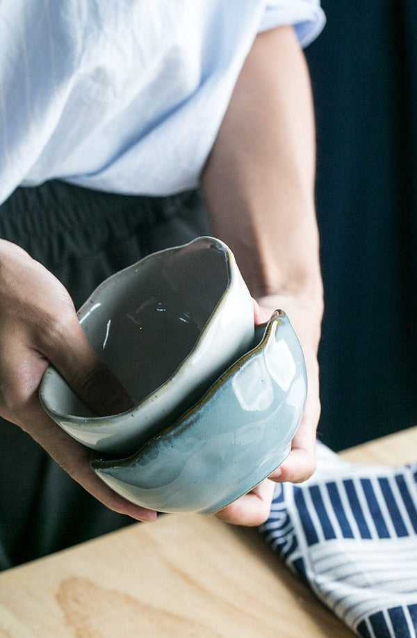 White & Blue Shell Porcelain Plates & Bowls