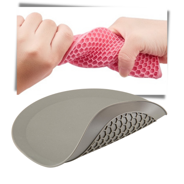 Silicone Pot Holder and Table Mat for Superior Heat Protection